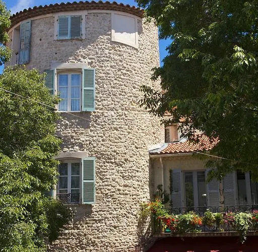 Apartament 15 Cours Massena