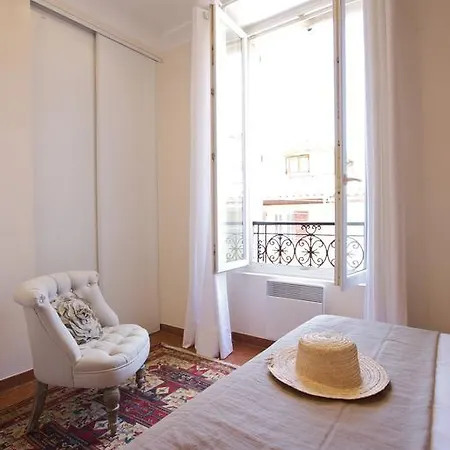 Apartamento 15 Cours Massena